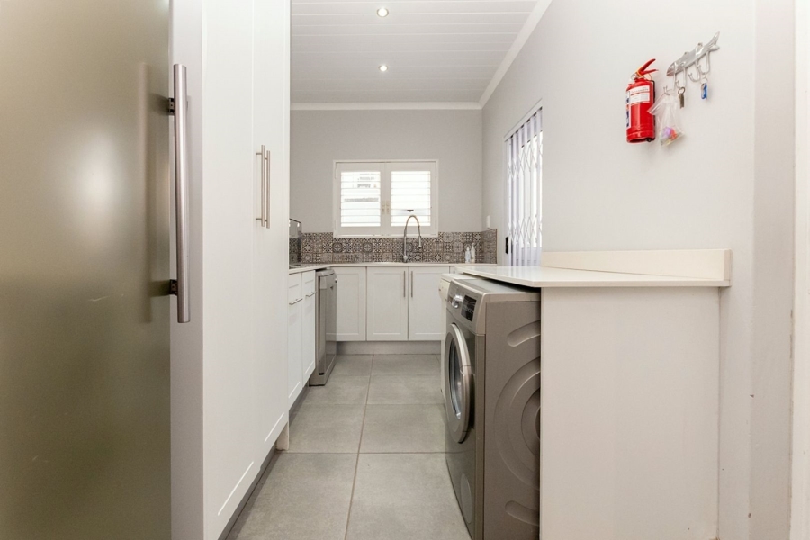 4 Bedroom Property for Sale in Myburgh Park Western Cape